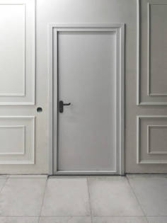 Дверь для медицинской клиники