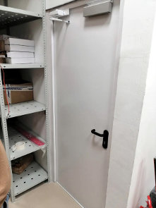 Внутренняя сторона двери Внутренняя сторона двери